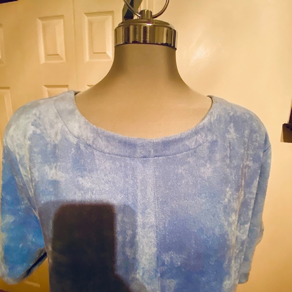 Halston Hi/Low Faux Suede Tunic Top - NWT - Picture 4 of 13